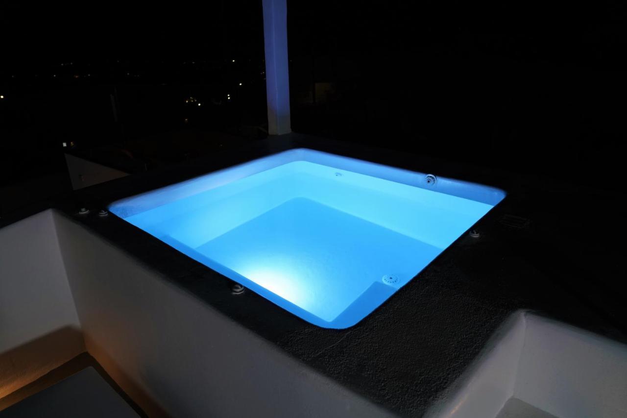 Oinos Luxury Suites Foinikiá Buitenkant foto
