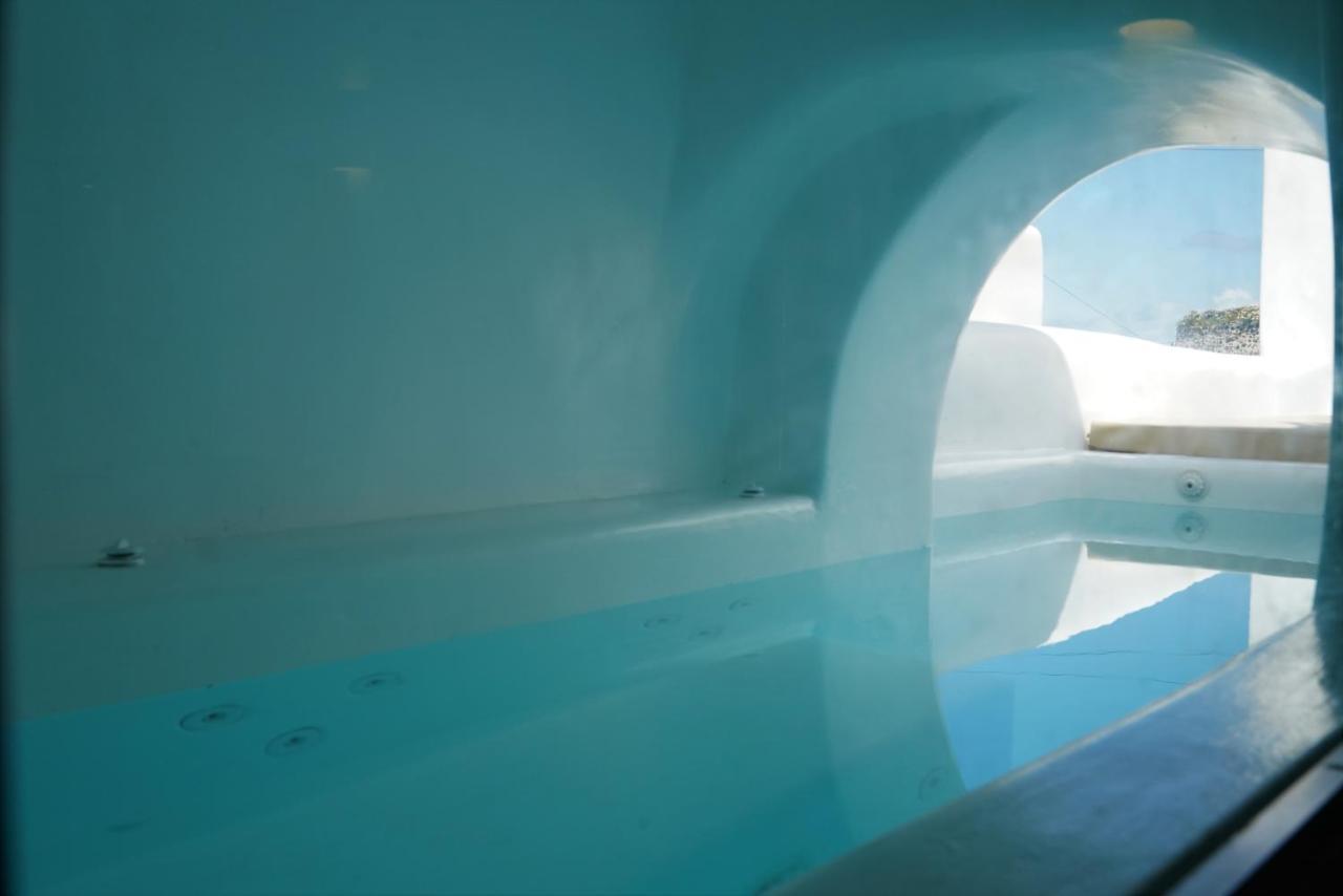 Oinos Luxury Suites Foinikiá Buitenkant foto
