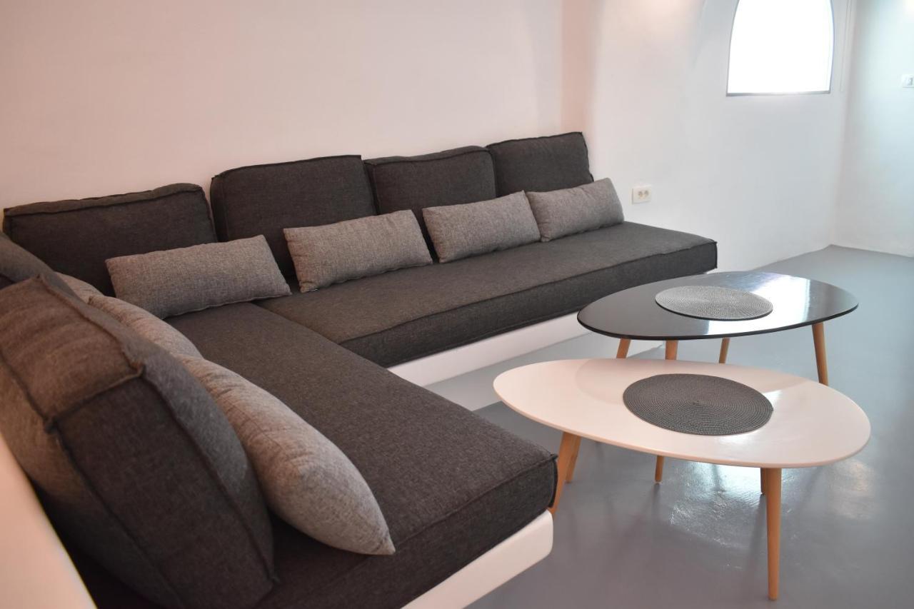 Oinos Luxury Suites Foinikiá Buitenkant foto