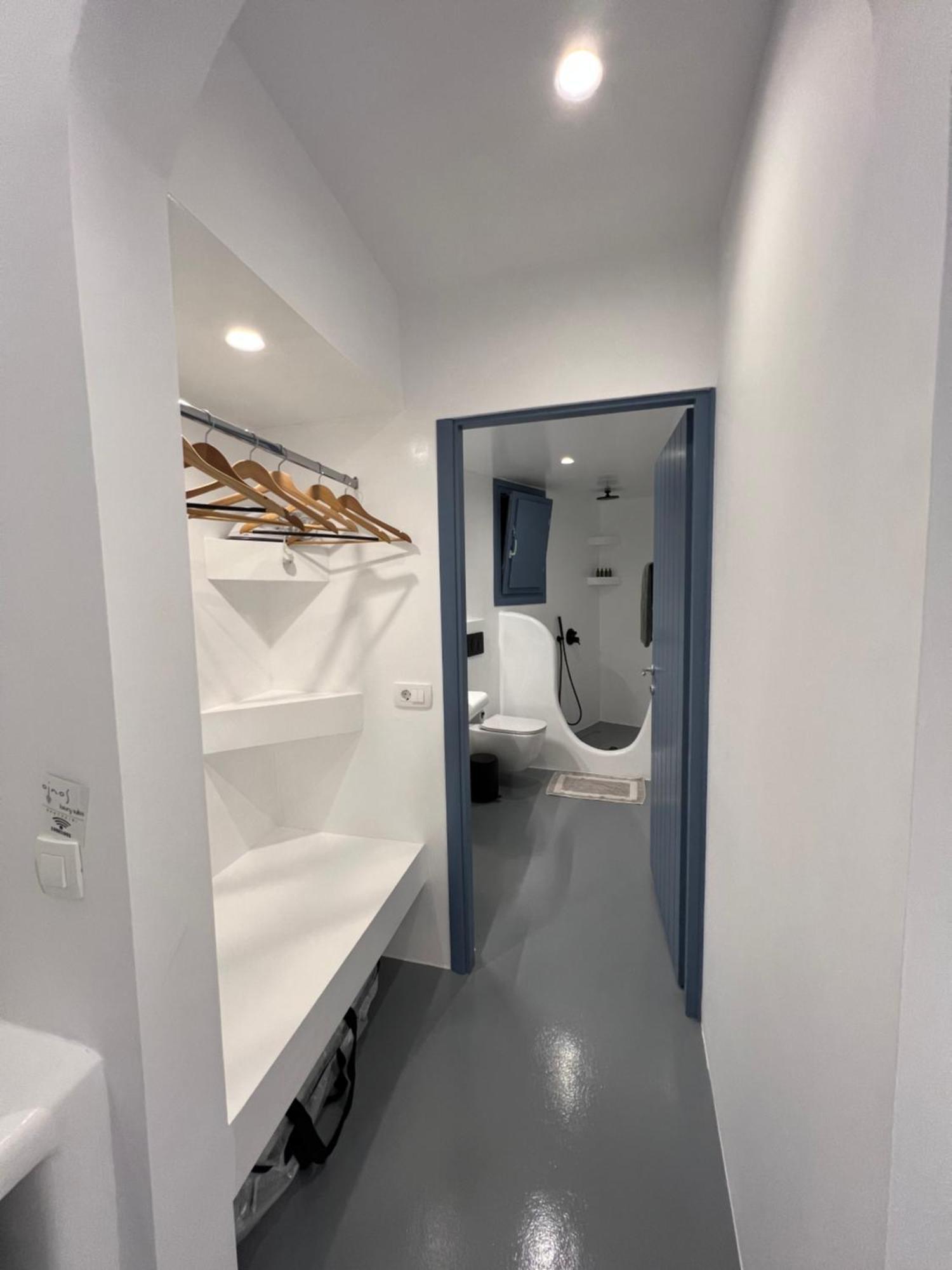 Oinos Luxury Suites Foinikiá Buitenkant foto