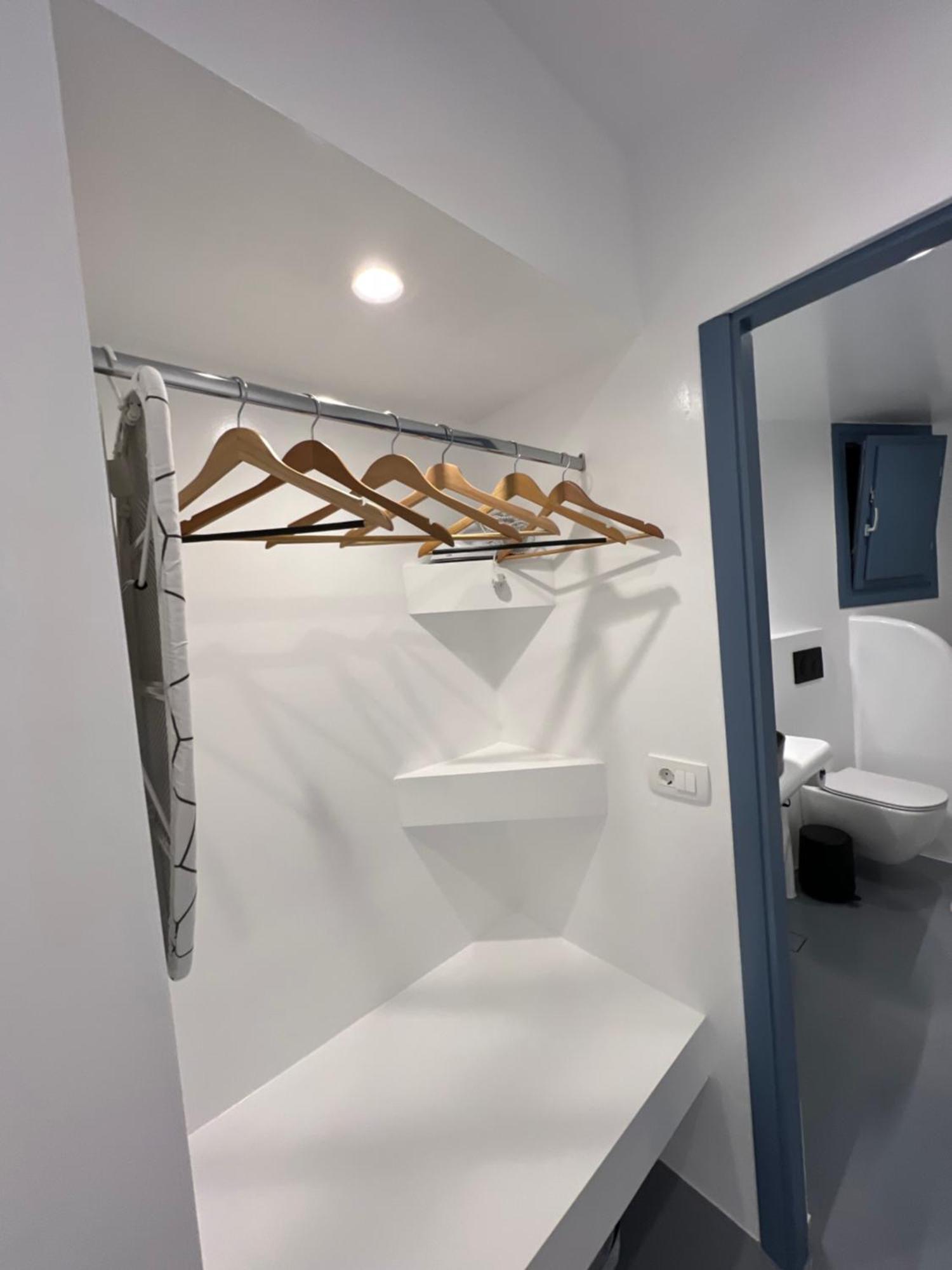 Oinos Luxury Suites Foinikiá Buitenkant foto